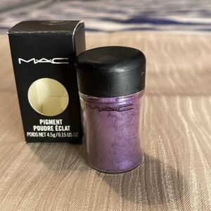 MAC “Push the Edge” Pigment